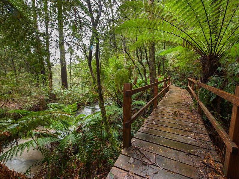 Larpent VIC Australian Directory