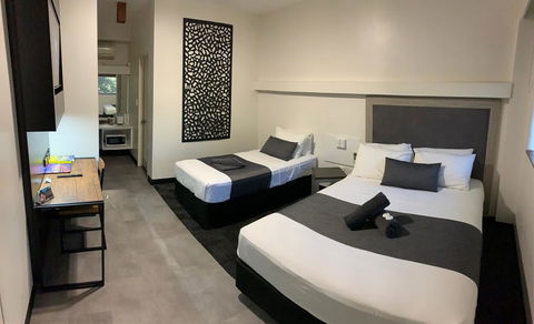 The Stuart Hotel-Motel - Australian Directory 3