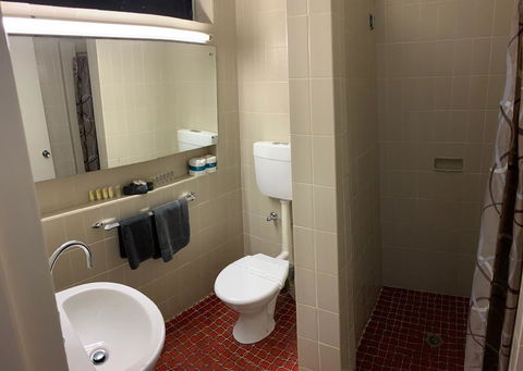 The Stuart Hotel-Motel - Australian Directory 1