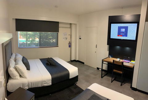 The Stuart Hotel-Motel - Australian Directory 2