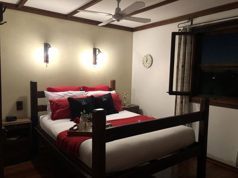 The Table Guest House - Australian Directory 2