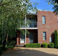 The Track - beautiful townhouse in Bright - Australian Directory