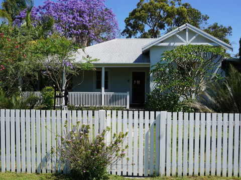The Ultimate Holiday Retreat - Australian Directory 0