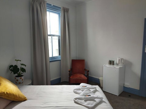 The Victoria Bathurst - Australian Directory 2