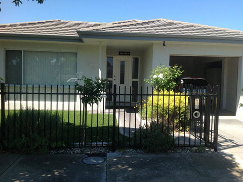 The Villa Kyabram - Australian Directory 0