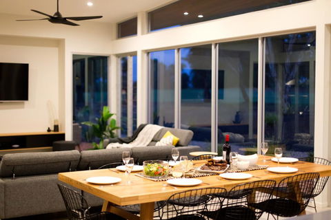 The Villas - Australian Directory 2