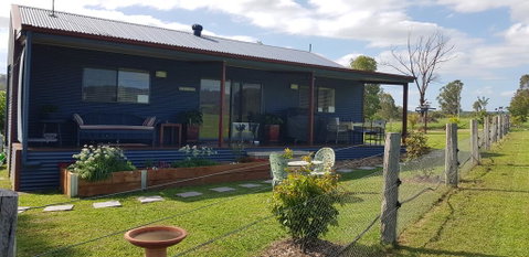 The Wattle Lodge - Australian Directory 0