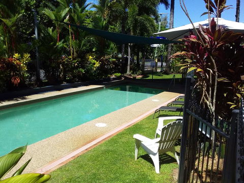 The York Beachfront Holiday Apartments - Australian Directory 1