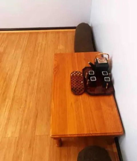 Thomastown Antique House Room 1 - Australian Directory 3