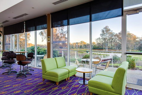 Thurgoona Country Club Resort - Australian Directory 1