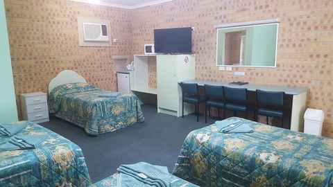 Tiaro Motor Inn - Australian Directory 3