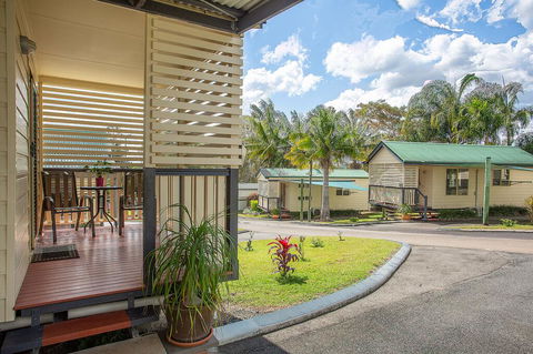 Tiaro Tourist Stopover - Australian Directory 2