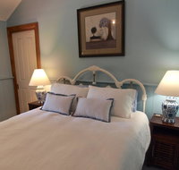 Tiffany's Country Cottages - Australian Directory