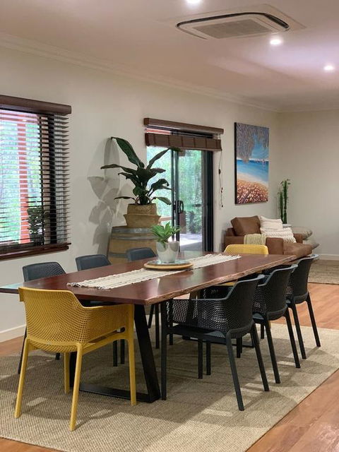 Toby's Escape - Australian Directory 2