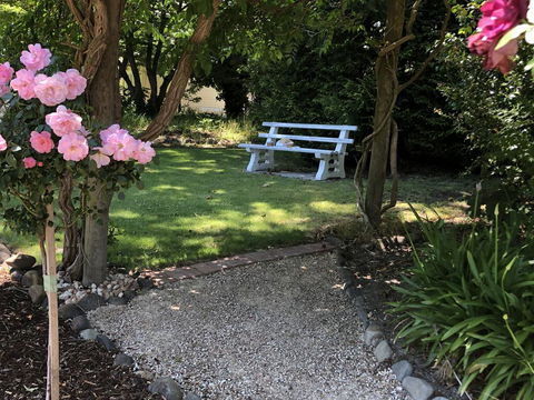 Toolebewang Farm Cottage - Australian Directory 0