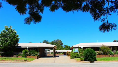 Tooleybuc Motel - Australian Directory 1