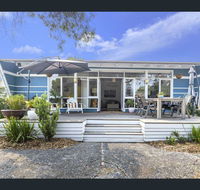 Toot Toot  50s Classic Beach House with Bungalow - Australian Directory