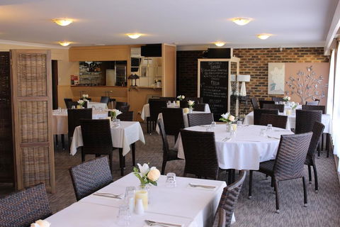 Top Of The Town Motel - Australian Directory 3