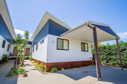 Torakina - Australian Directory 1