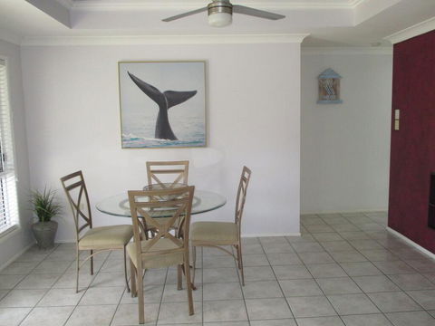 Torquay Beach Holiday House - Australian Directory 1