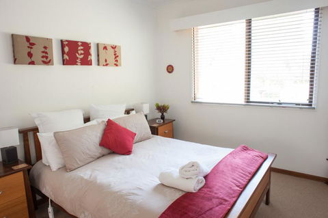 TorquayToongahra BnB - Australian Directory 1