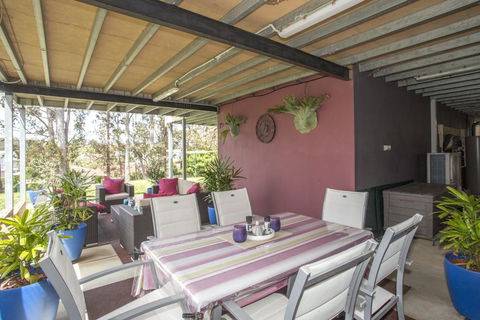 Torquay Drive 22 - Australian Directory 2