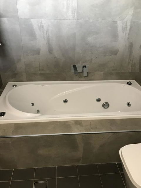 Town & Country Motor Inn - Australian Directory 3
