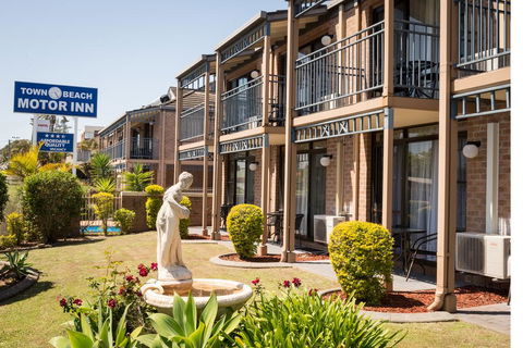 Town Beach Motor Inn Port Macquarie - Australian Directory 0