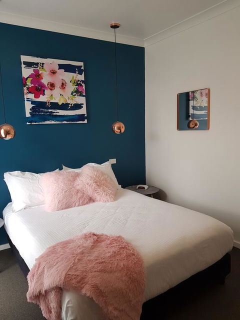 Town House Motor Inn Young - Australian Directory 0
