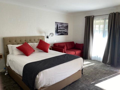 Town Square Motel - Australian Directory 2