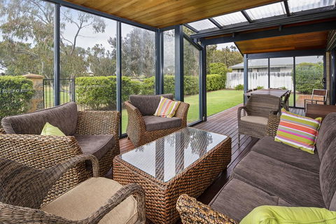TRANQUILITY AT TROON - Australian Directory 3