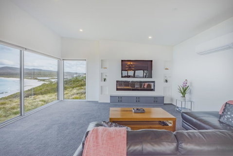 Tranquility Bay Of Fires - Australian Directory 3