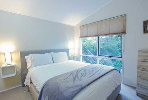 Tree Top Stay - Australian Directory 2