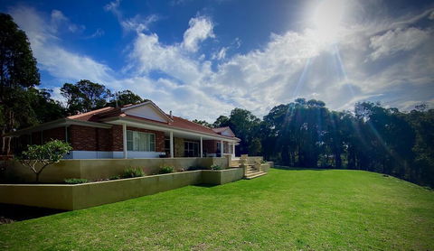 Treetops Holiday Retreat - Australian Directory 0