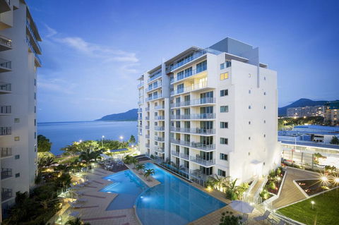 Trilogy On The Esplanade. Room With A View! - Australian Directory 0