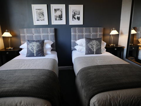 Troldhaugen Lodge - Australian Directory 1