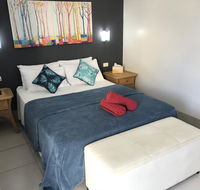 Tropical Lodge - Australian Directory