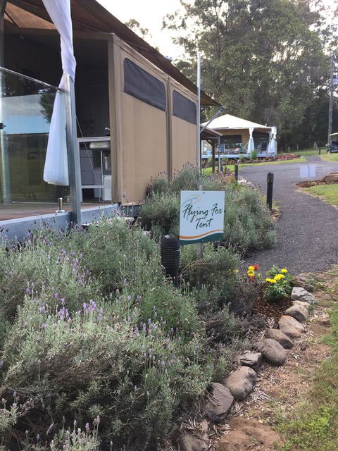 Tuckers Retreat - Australian Directory 3