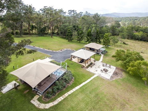 Tuckers Retreat - Australian Directory 0