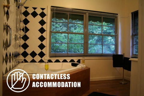 Tudor Cottages - Australian Directory 3