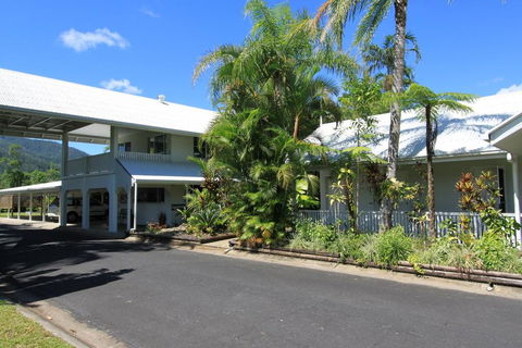Tully Motel - Australian Directory 3