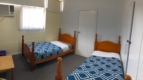 Turn-in Motel - Australian Directory 1