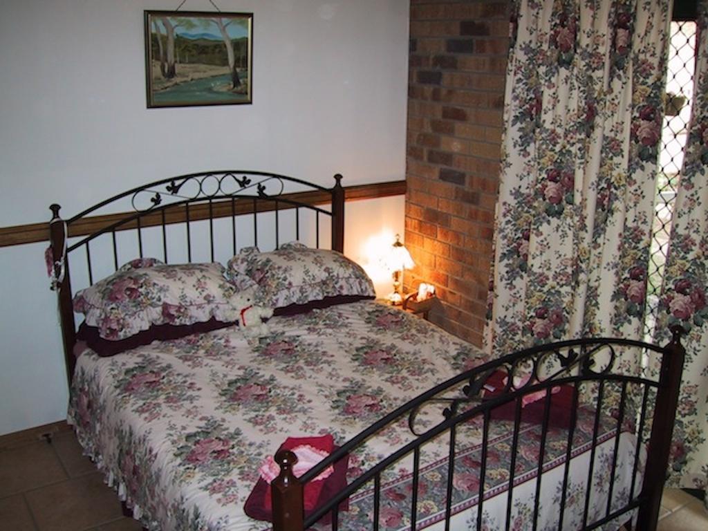 Mount Byron QLD Australian Directory