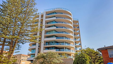 Twin Pines 602 - CBD Location - Australian Directory 0