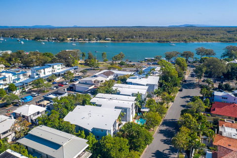 Twin Quays Noosa - Australian Directory 3