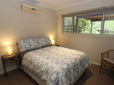 Two Sands Town House - Australian Directory 2