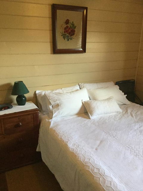Twomey's Cottage - Australian Directory 1