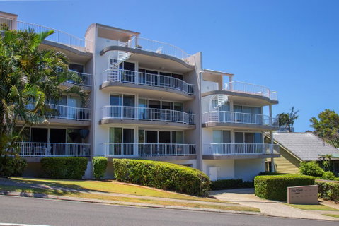 Unit 2 Point Break Apartments, 1-3 Point Arkwright, Linen Incl - Australian Directory 1