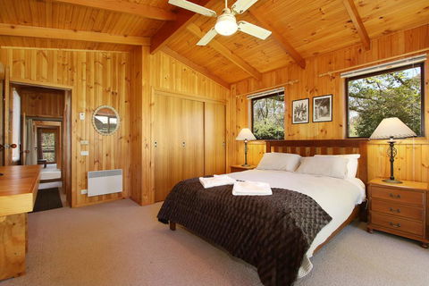 Until - Country Garden Setting - Australian Directory 0