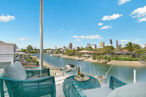 Urban Oasis - Australian Directory 2